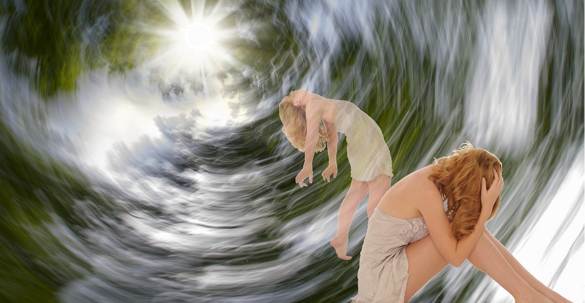 Photo by pixel2013 via Pixabay woman in her lucid dreaming