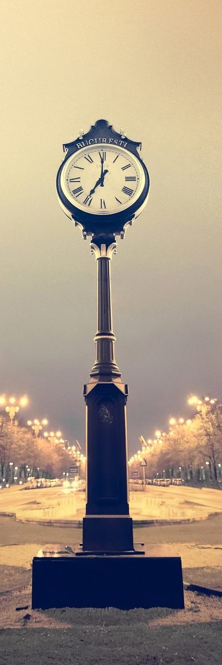clock in lucid dreaming