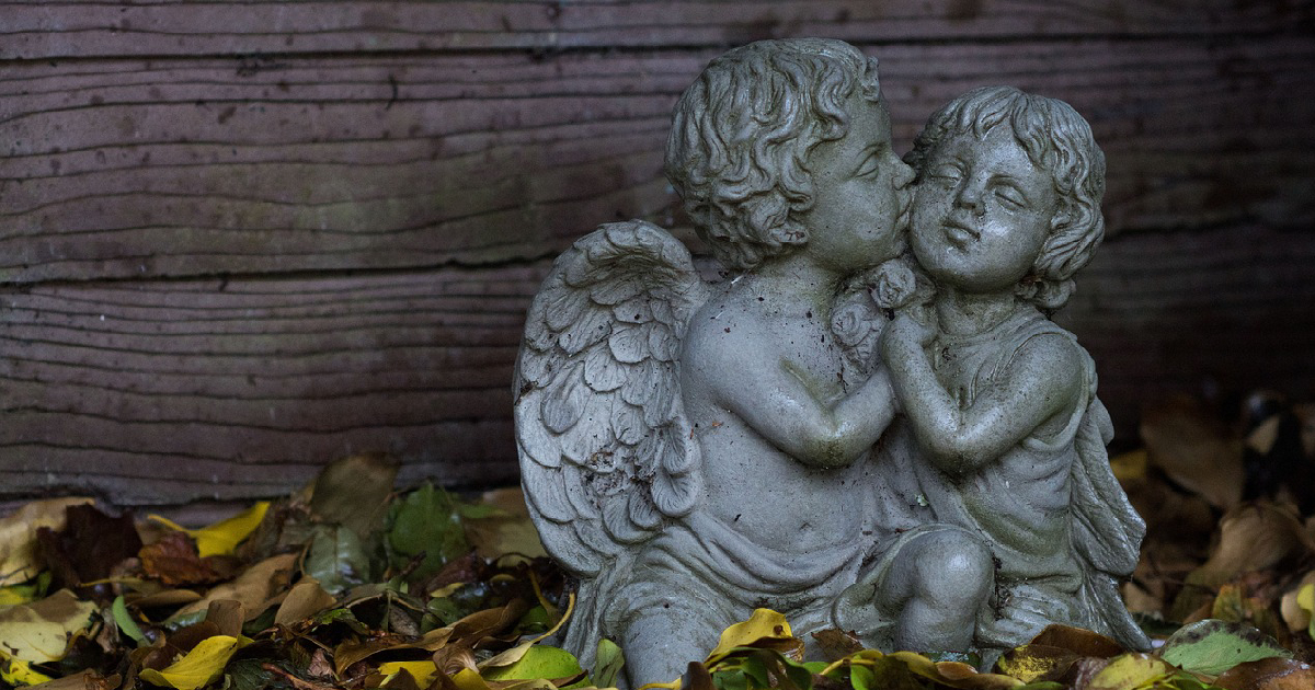 Image by Andrew Wilson from Pixabay angels in lucid dreaming