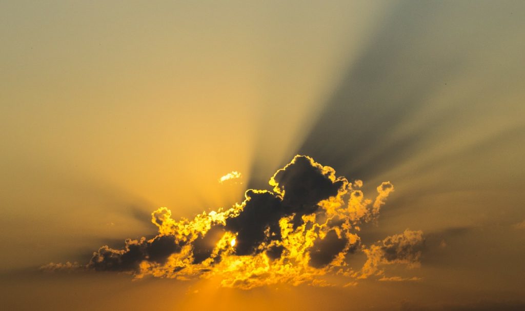 golden cloud in lucid dreaming